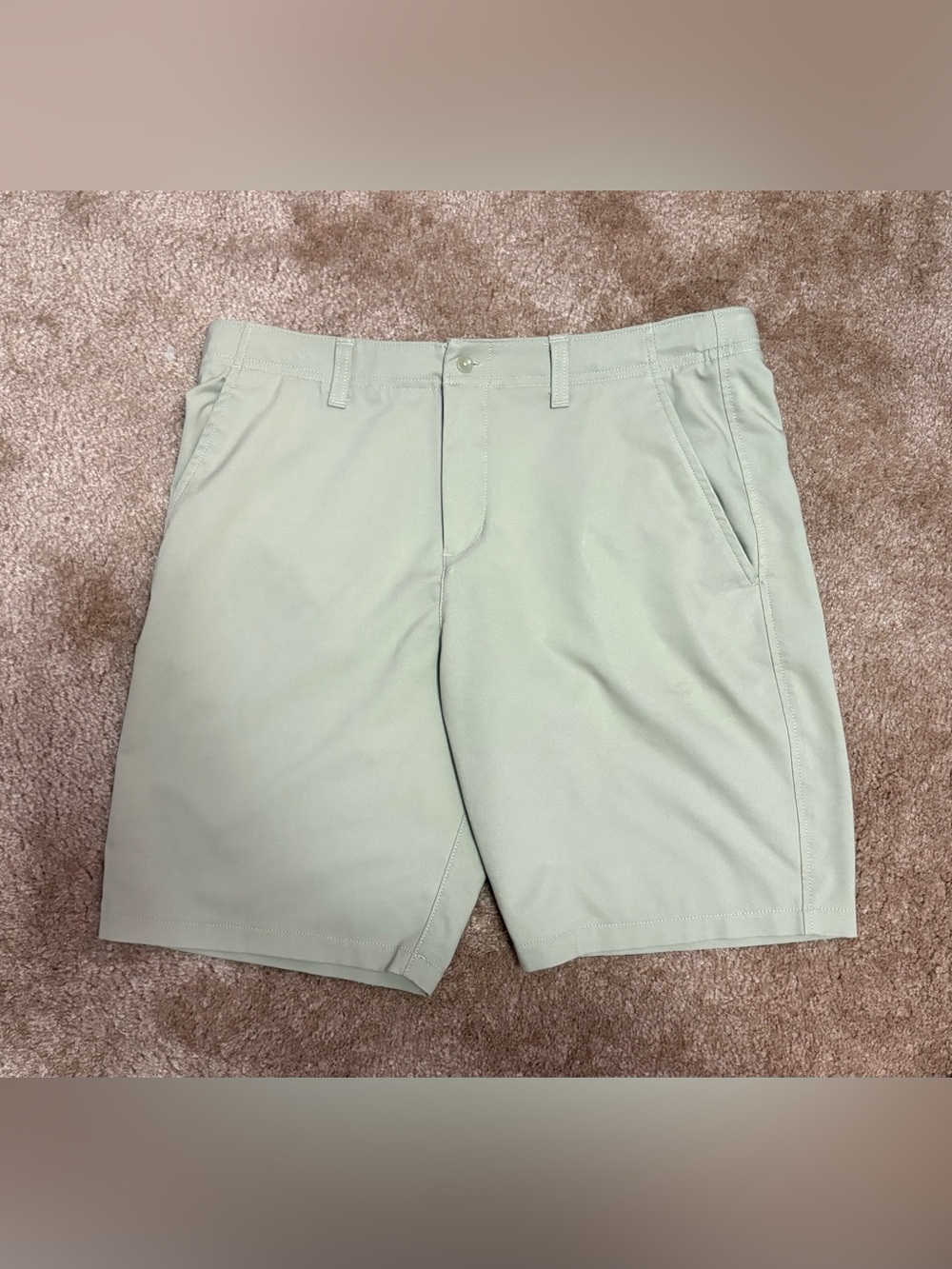 Under Armour Men's Flat Front Performance Shorts (YXL)